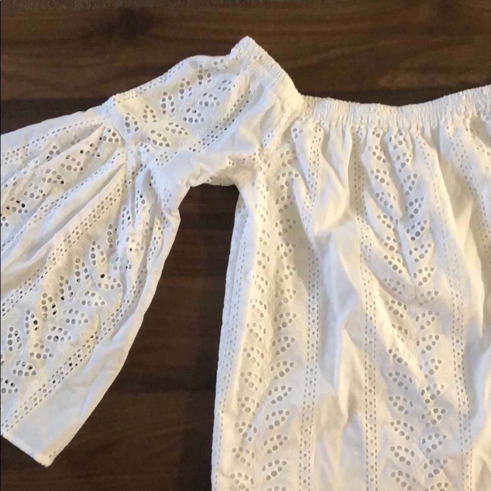 Off-the-shoulder Shirt